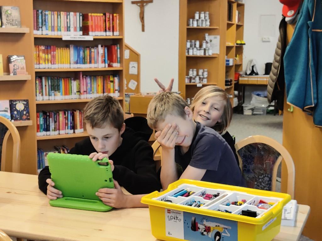 Lego-Seminar in der Bücherei Virgen