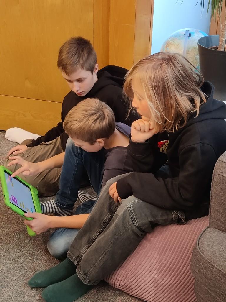 Lego-Seminar in der Bücherei Virgen