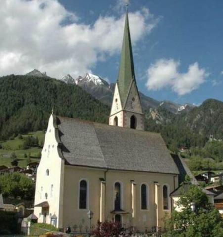 Kirche in Virgen