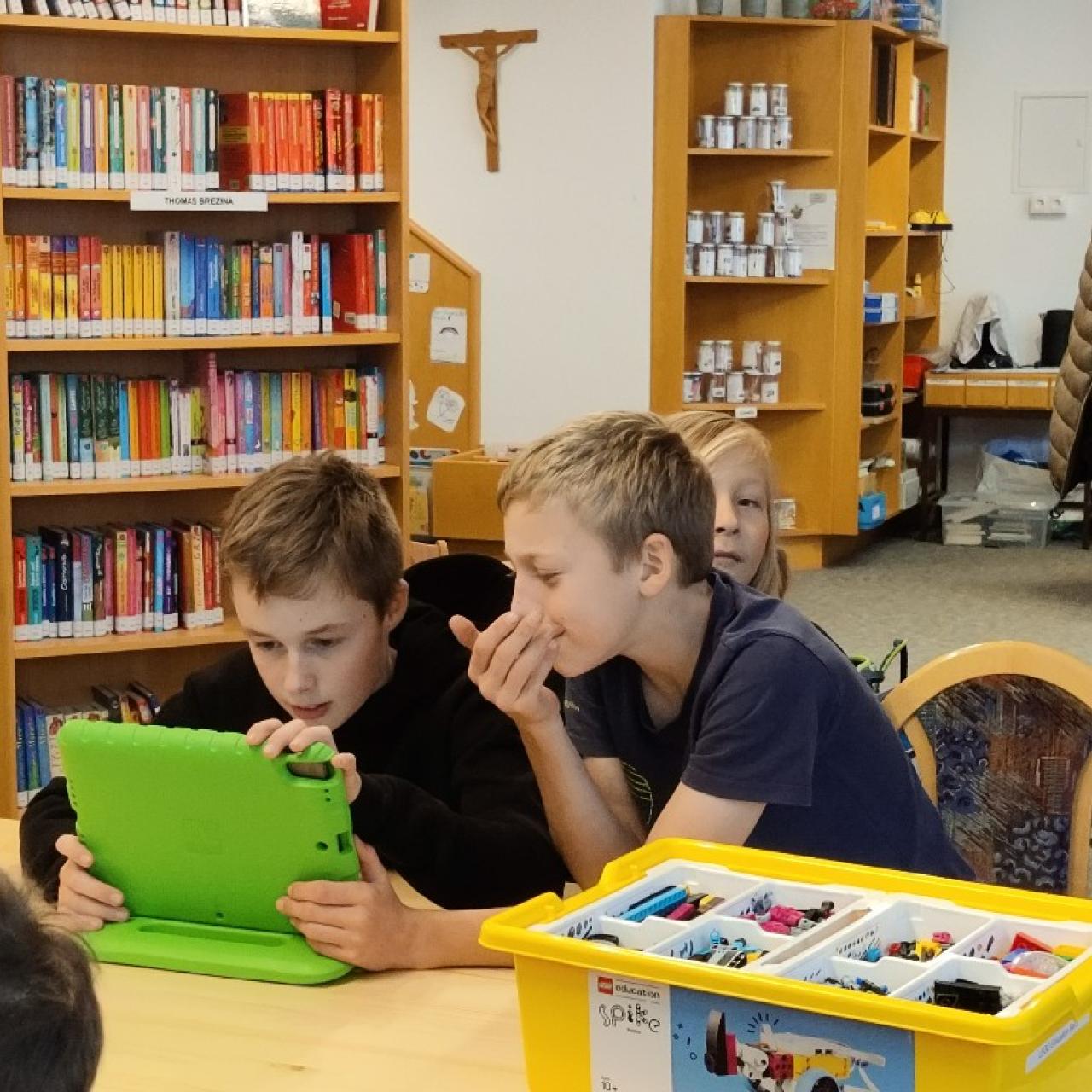 Lego-Seminar in der Bücherei Virgen